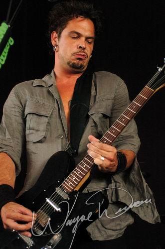 Thornley at Riverbend Music Center Cincinnati, OH on July 7, 2004 &mdash; concert photo by Wayne Dennon