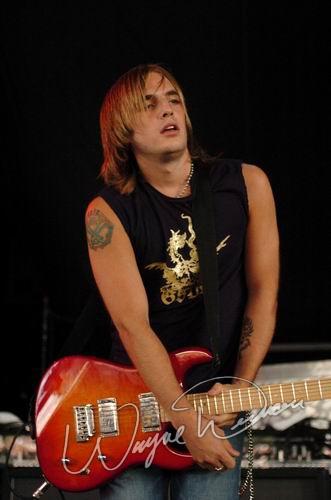 Thornley at Riverbend Music Center Cincinnati, OH on July 7, 2004 &mdash; concert photo by Wayne Dennon