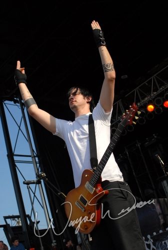 Three Days Grace at Montgomery Co. Fairgrounds Dayton, OH on September 17, 2006 &mdash; concert photo by Wayne Dennon