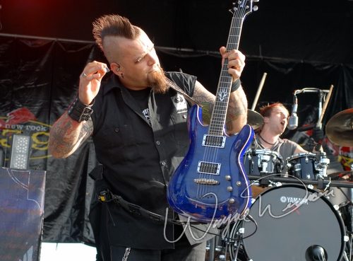 Three Days Grace at Montgomery Co. Fairgrounds Dayton, OH on September 17, 2006 &mdash; concert photo by Wayne Dennon