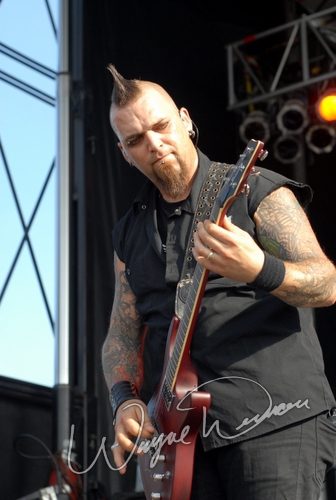 Three Days Grace at Montgomery Co. Fairgrounds Dayton, OH on September 17, 2006 &mdash; concert photo by Wayne Dennon