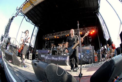 Three Days Grace at Montgomery Co. Fairgrounds Dayton, OH on September 17, 2006 &mdash; concert photo by Wayne Dennon