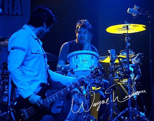 Better Than Ezra concert photo by Wayne Dennon