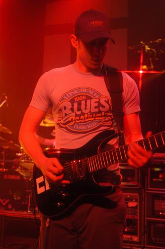 Trapt at Bogart's Cincinnati, OH on May 28, 2003 &mdash; concert photo by Wayne Dennon