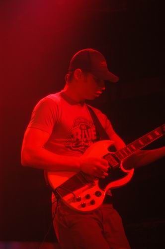 Trapt at Bogart's Cincinnati, OH on May 28, 2003 &mdash; concert photo by Wayne Dennon