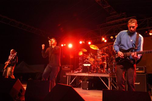 Trapt at LRS Fest Louisville, KY on September 28, 2003 &mdash; concert photo by Wayne Dennon