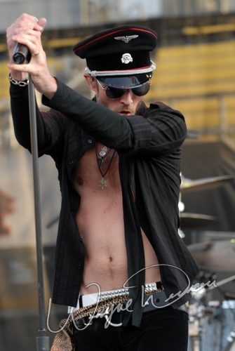 Velvet Revolver