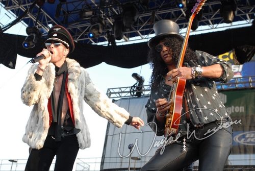 Velvet Revolver