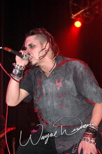 Ventana concert photo by Wayne Dennon