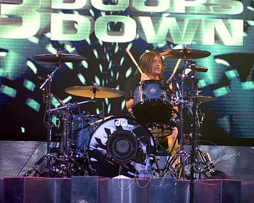 3 Doors Down at Louisville Gardens Louisville, KY on October 22, 2005 &mdash; concert photo by Wayne Dennon