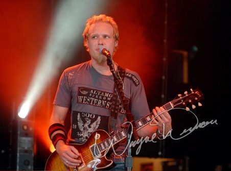 3 Doors Down at Riverbend Music Center Cincinnati, OH on June 25, 2006 &mdash; concert photo by Wayne Dennon