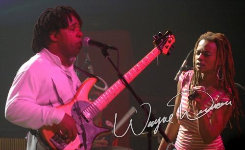 Victor Wooten concert photo by Wayne Dennon