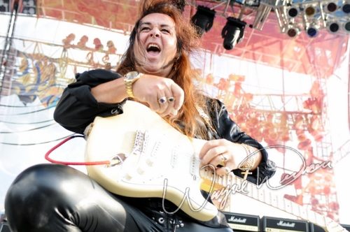 Yngwie Malmsteen concert photo by Wayne Dennon