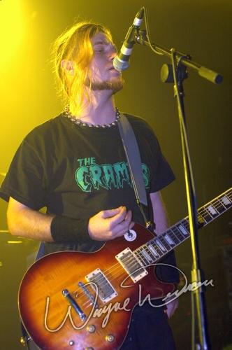 Bobaflex at Lifestyle Communities Pavilion Columbus, OH on December 7, 2005 &mdash; concert photo by Wayne Dennon