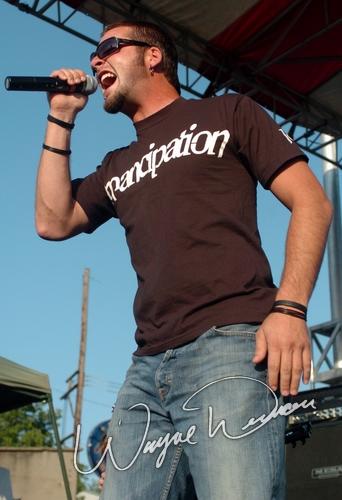 Breckinridge at Jillian's Louisville, KY on May 6, 2005 &mdash; concert photo by Wayne Dennon