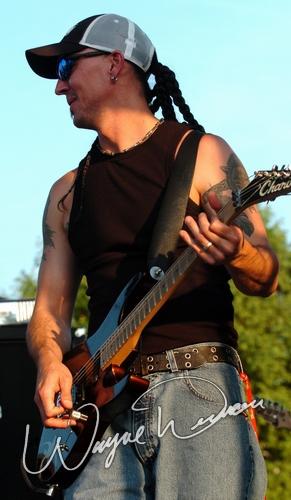 Breckinridge at Jillian's Louisville, KY on May 6, 2005 &mdash; concert photo by Wayne Dennon