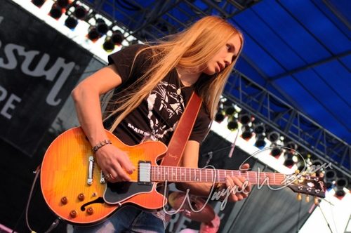 Nick Sterling at Gibson Custom Shop Nashville, TN on June 20, 2008 &mdash; concert photo by Wayne Dennon