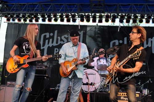 Nick Sterling at Gibson Custom Shop Nashville, TN on June 20, 2008 &mdash; concert photo by Wayne Dennon