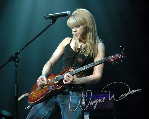 Orianthi concert photo by Wayne Dennon