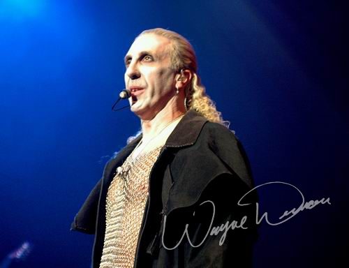 Van Helsing's Curse concert photo by Wayne Dennon