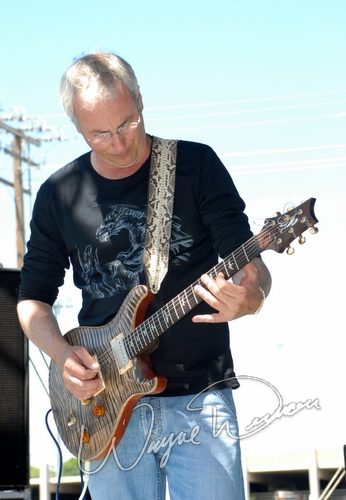 Paul Reed Smith at Dallas Market Hall Dallas, TX on April 22, 2006 &mdash; concert photo by Wayne Dennon