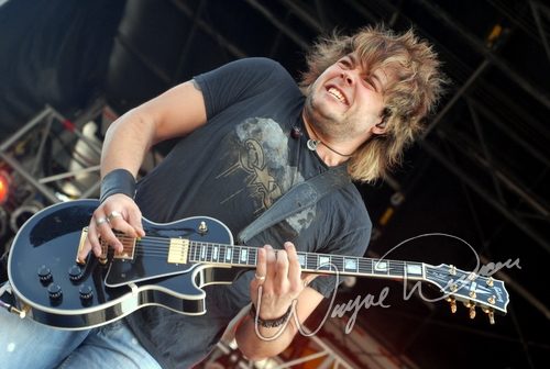Hinder at Montgomery Co. Fairgrounds Dayton, OH on September 17, 2006 &mdash; concert photo by Wayne Dennon
