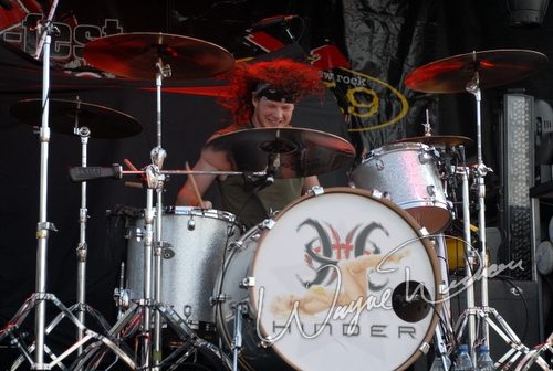 Hinder at Montgomery Co. Fairgrounds Dayton, OH on September 17, 2006 &mdash; concert photo by Wayne Dennon