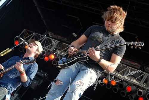 Hinder at Montgomery Co. Fairgrounds Dayton, OH on September 17, 2006 &mdash; concert photo by Wayne Dennon