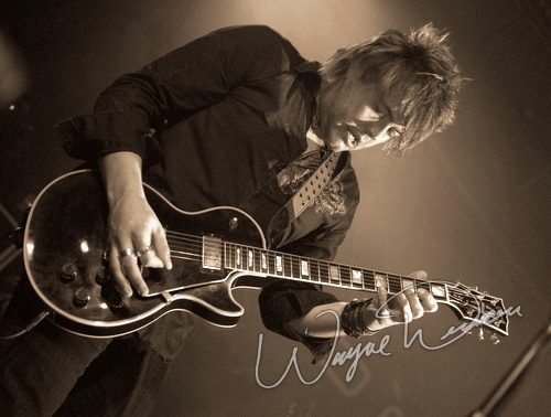 Hinder at Bogart's Cincinnati, OH on November 14, 2006 &mdash; concert photo by Wayne Dennon