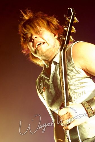 Hinder at Louisville Gardens Louisville, KY on December 8, 2006 &mdash; concert photo by Wayne Dennon