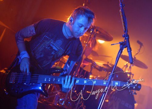 Hinder at Louisville Gardens Louisville, KY on December 8, 2006 &mdash; concert photo by Wayne Dennon