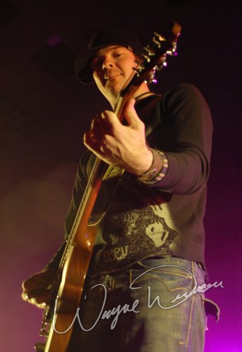 Hinder at Louisville Gardens Louisville, KY on December 8, 2006 &mdash; concert photo by Wayne Dennon