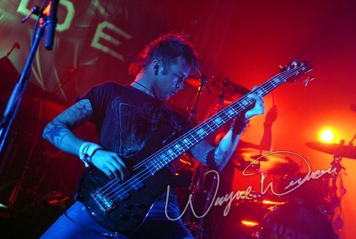 Hinder at Louisville Gardens Louisville, KY on December 8, 2006 &mdash; concert photo by Wayne Dennon