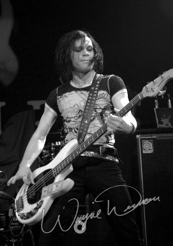 Flyleaf at Bogart's Cincinnati, OH on February 20, 2006 &mdash; concert photo by Wayne Dennon