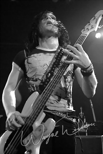 Flyleaf at Bogart's Cincinnati, OH on February 20, 2006 &mdash; concert photo by Wayne Dennon