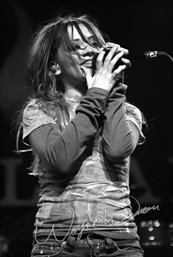 Flyleaf at Bogart's Cincinnati, OH on February 20, 2006 &mdash; concert photo by Wayne Dennon