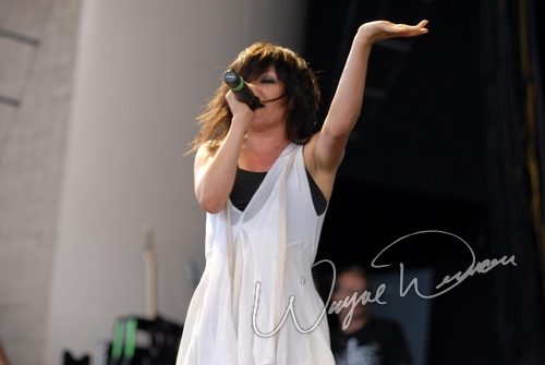 Flyleaf at Verizon Wireless Music Center Noblesville, IN on August 10, 2007 &mdash; concert photo by Wayne Dennon