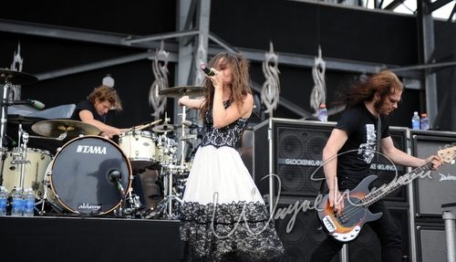 Flyleaf at Columbus Crew Stadium Columbus, OH on May 16, 2009 &mdash; concert photo by Wayne Dennon
