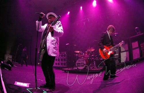 Cheap Trick at Louisville Gardens Louisville, KY on October 26, 2005 &mdash; concert photo by Wayne Dennon