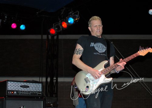 Gary Hoey at Dallas Market Hall Dallas, TX on April 21, 2006 &mdash; concert photo by Wayne Dennon