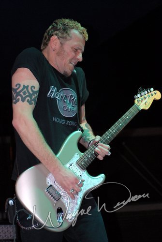 Gary Hoey at Dallas Market Hall Dallas, TX on April 21, 2006 &mdash; concert photo by Wayne Dennon