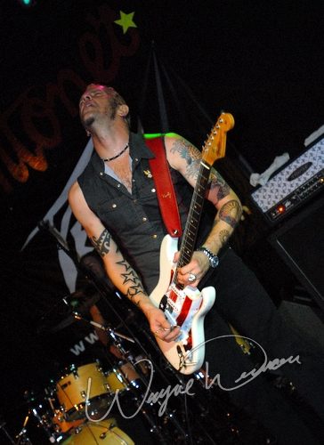 Gary Hoey at Antones Austin, TX on July 14, 2006 &mdash; concert photo by Wayne Dennon