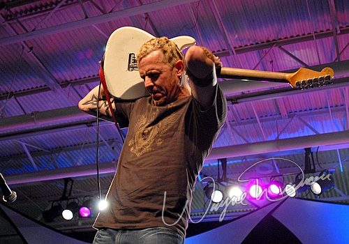 Gary Hoey at Dallas Market Hall Dallas, TX on April 21, 2007 &mdash; concert photo by Wayne Dennon