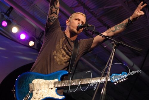 Gary Hoey at Dallas Market Hall Dallas, TX on April 21, 2007 &mdash; concert photo by Wayne Dennon