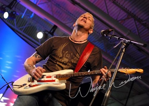 Gary Hoey at Dallas Market Hall Dallas, TX on April 21, 2007 &mdash; concert photo by Wayne Dennon
