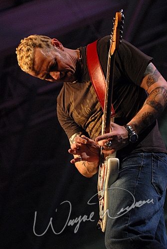 Gary Hoey at Dallas Market Hall Dallas, TX on April 21, 2007 &mdash; concert photo by Wayne Dennon