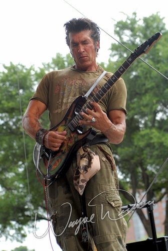 George Lynch at Dallas Market Hall Dallas, TX on April 22, 2007 &mdash; concert photo by Wayne Dennon