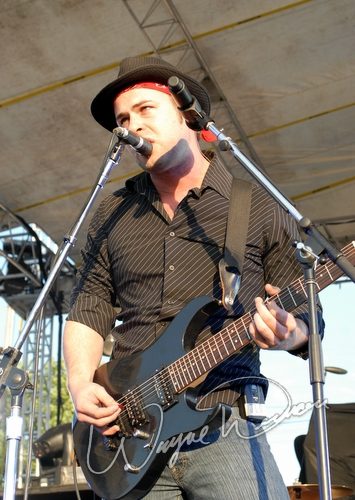 Hurt at Jillian's Louisville, KY on May 5, 2006 &mdash; concert photo by Wayne Dennon
