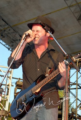 Hurt at Jillian's Louisville, KY on May 5, 2006 &mdash; concert photo by Wayne Dennon