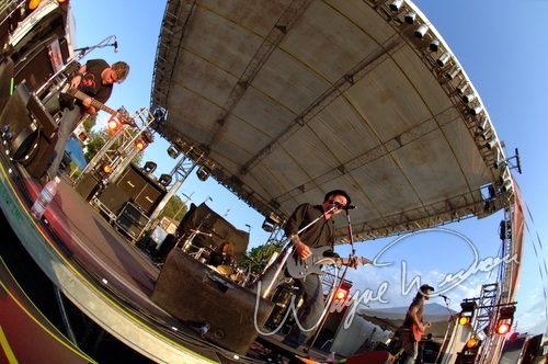 Hurt at Jillian's Louisville, KY on May 5, 2006 &mdash; concert photo by Wayne Dennon